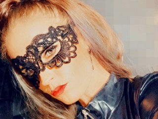 streamate VittoriaLivi webcam girl as a performer. Gallery photo 3.