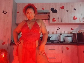 dora_hott webcam girl as a performer. Gallery photo 4.