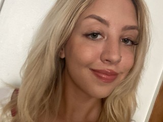 Live webcam sex with IvyJamesXO