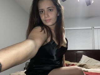 aysone webcam girl as a performer. Gallery photo 1.