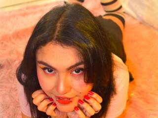 streamate Dokidokky webcam girl as a performer. Gallery photo 4.