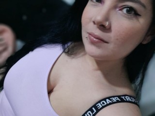 streamate MeriidaGomez webcam girl as a performer. Gallery photo 3.