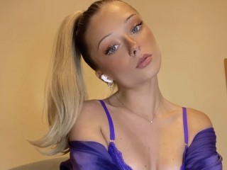 streamate GigiMaexx webcam girl as a performer. Gallery photo 2.