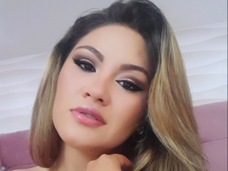 TutiDallas webcam girl as a performer. Gallery photo 4.