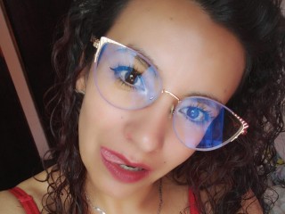 streamate SARAKISSASS webcam girl as a performer. Gallery photo 6.