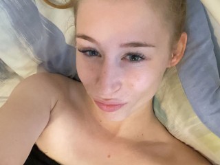 streamate Daisy15012 webcam girl as a performer. Gallery photo 1.