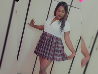 streamate IndianJasminE19 webcam girl as a performer. Gallery photo 3.