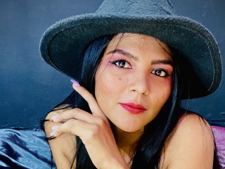 streamate ExoticMaddieXXX webcam girl as a performer. Gallery photo 7.