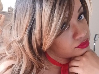 streamate BigTittyLeah webcam girl as a performer. Gallery photo 5.