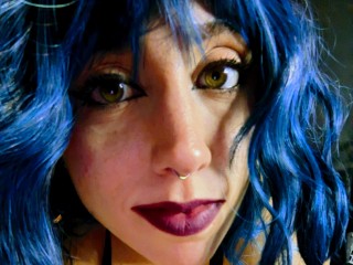 streamate MissVikkiBlue webcam girl as a performer. Gallery photo 3.