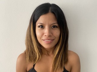 streamate Dannavelasquez98 webcam girl as a performer. Gallery photo 1.