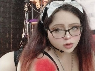 TINYPEARL webcam girl as a performer. Gallery photo 6.