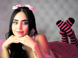 streamate Sereenna webcam girl as a performer. Gallery photo 6.