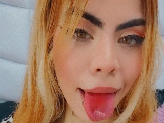 Isabella38 Female Roleplay Cam Striptease