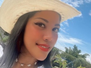 JulietaMejia webcam girl as a performer. Gallery photo 5.