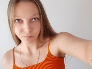 EmillyPlay98 webcam girl as a performer. Gallery photo 2.
