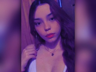 streamate SelenRoss webcam girl as a performer. Gallery photo 1.