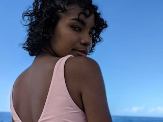 streamate Aliyah144 webcam girl as a performer. Gallery photo 1.