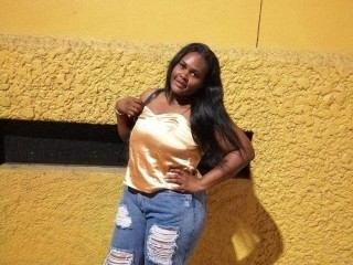 streamate hotcurveebony webcam girl as a performer. Gallery photo 1.