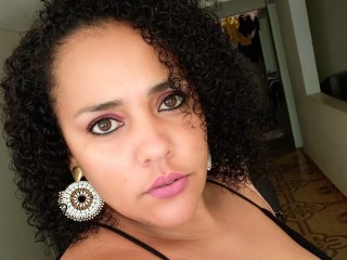 streamate LuciaVegas webcam girl as a performer. Gallery photo 3.