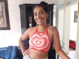 CristaalEvans webcam girl as a performer. Gallery photo 1.