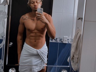 1 on 1 live sex chat with Steffanobrown98 on black guys cam