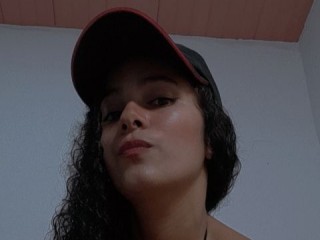 KKAMILLA19 webcam girl as a performer. Gallery photo 2.