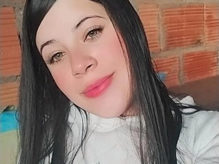 salomedubois webcam girl as a performer. Gallery photo 1.