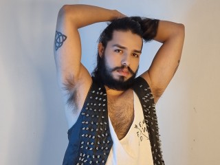 1 on 1 live sex chat with JacobGomezx on bigcock cam