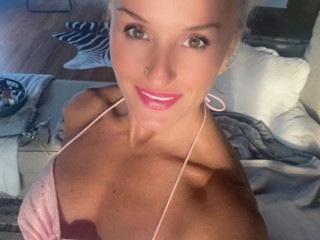 SexySerbian's Streamate show and profile