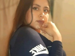 Charlotthee webcam girl as a performer. Gallery photo 1.