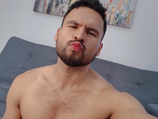 1 on 1 live sex chat with Sexytime78 on athletic guys cam