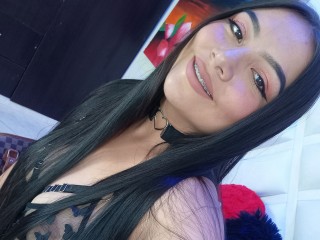 ArianaOrtega webcam girl as a performer. Gallery photo 5.