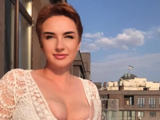 Ellarooss Female Free Webcam Striptease