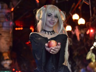 CuteAzumi webcam girl as a performer. Gallery photo 2.