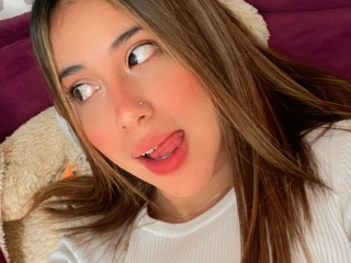Gabiboom webcam girl as a performer. Gallery photo 8.