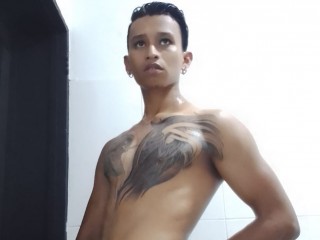 Bigcocoaxx - Streamate Voyeur Boy Webcam Porn