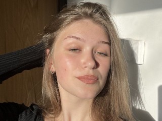 LilSolo - Streamate Girl 