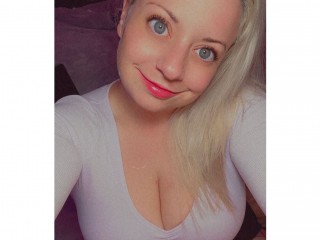 Profile Picture of Ashley_Darling