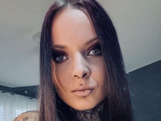 InesDominant - Girl 
