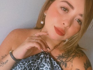 Emily_Beltrann's Streamate show and profile