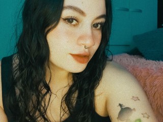 AliceJenner - Streamate Interactivetoys Piercing Tattoo Girl 