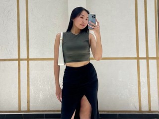 KiyanaYan on Streamate