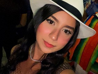 Dreyna_Latin - Streamate Teen Deepthroat Piercing Girl 