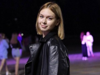 SuziLovee - Streamate Teen Party Girl 