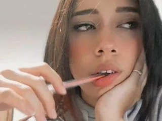 Creamykittyy - Streamate Young Party Girl 