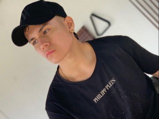 KennySmith22 - Streamate Teen Deepthroat Piercing Boy 