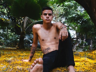 AlejandroSalazar - Streamate Teen Tattoo Student Boy 