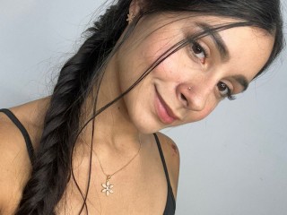 Isabelladaviis - Streamate Teen Deepthroat Piercing Girl 