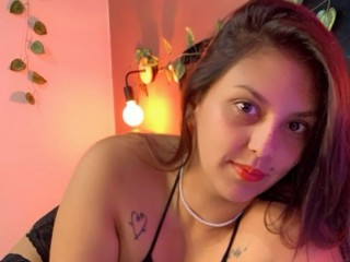 MIA_BIGTITTS webcam